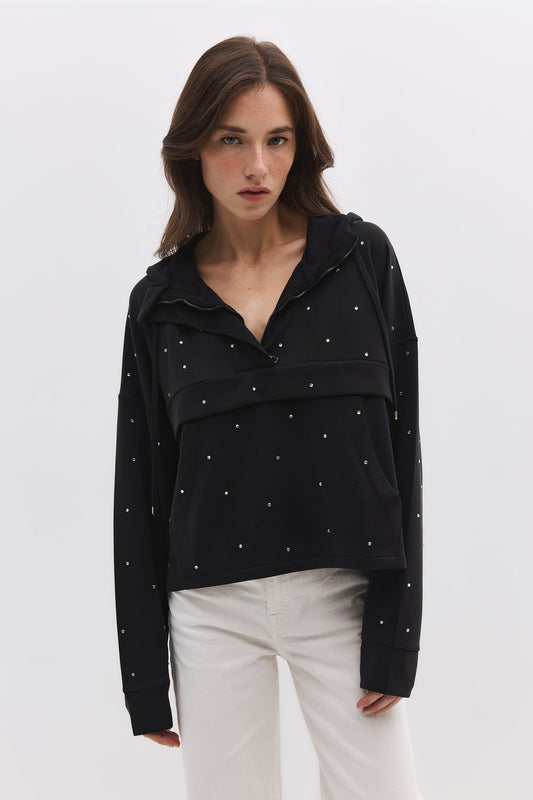 Sweatshirt mit Steinverzierungen