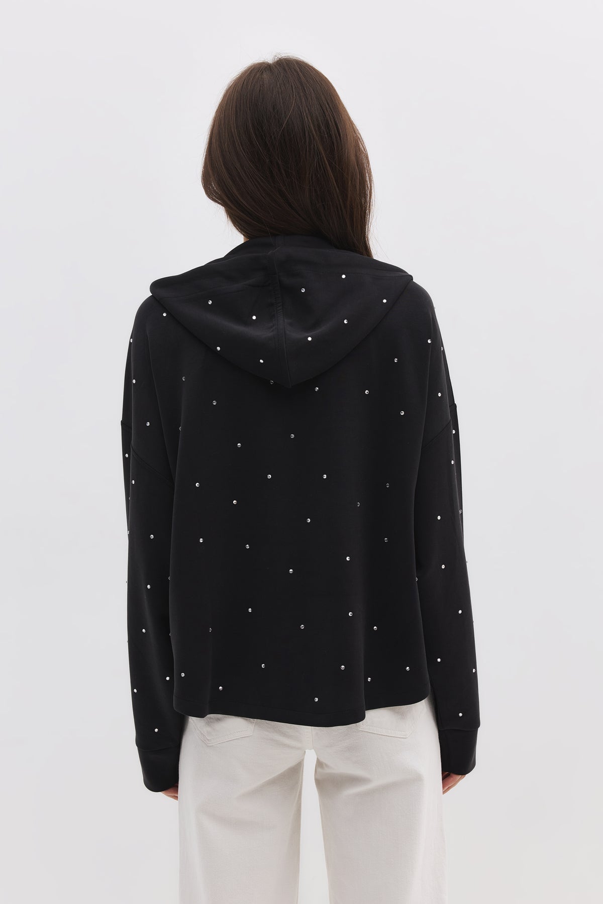Sweatshirt mit Steinverzierungen