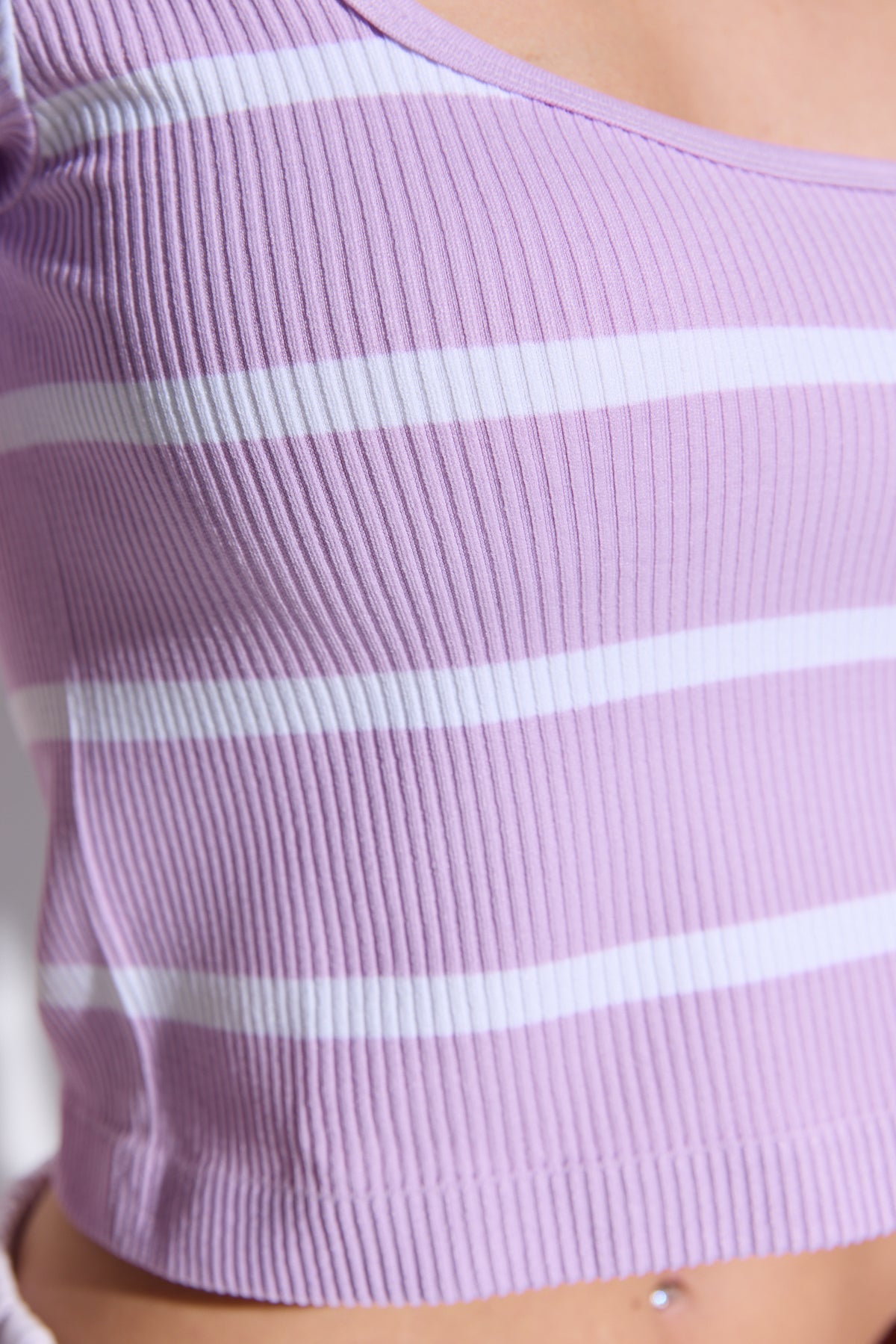 Gestreiftes Crop-T-Shirt