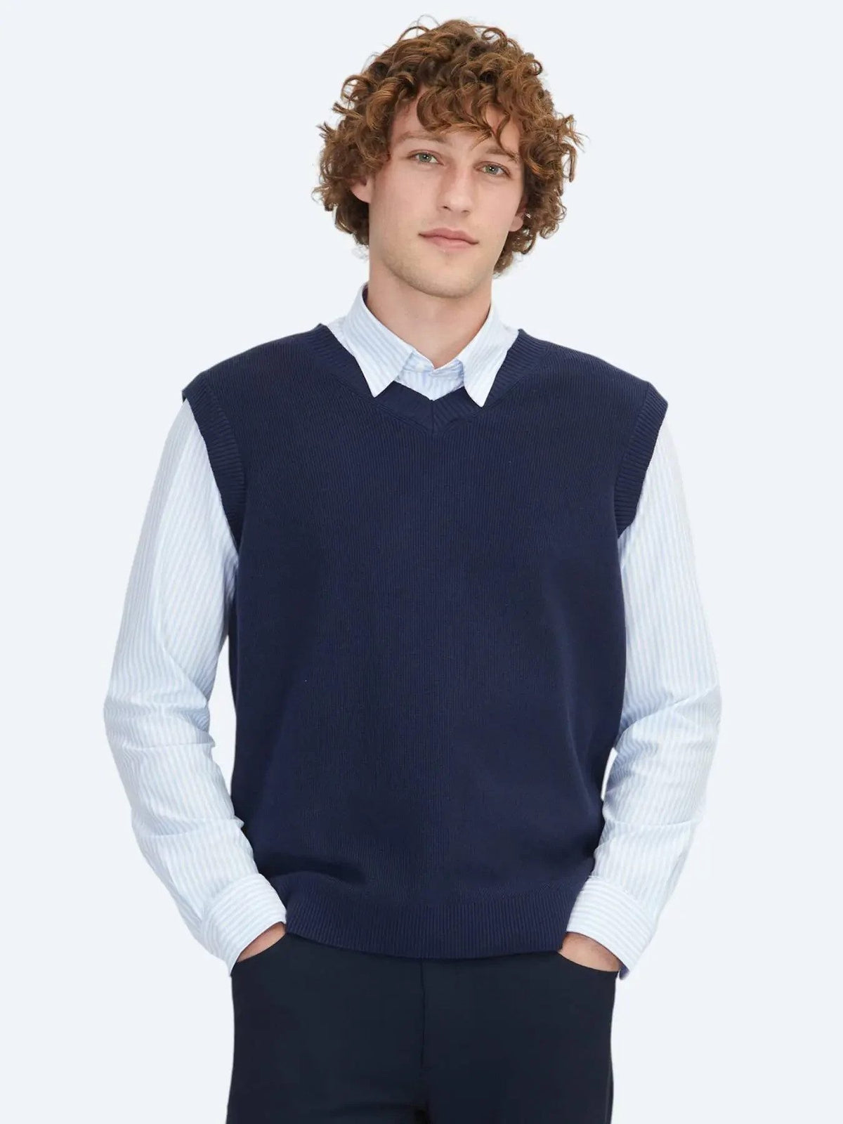 Marineblauer Pullover