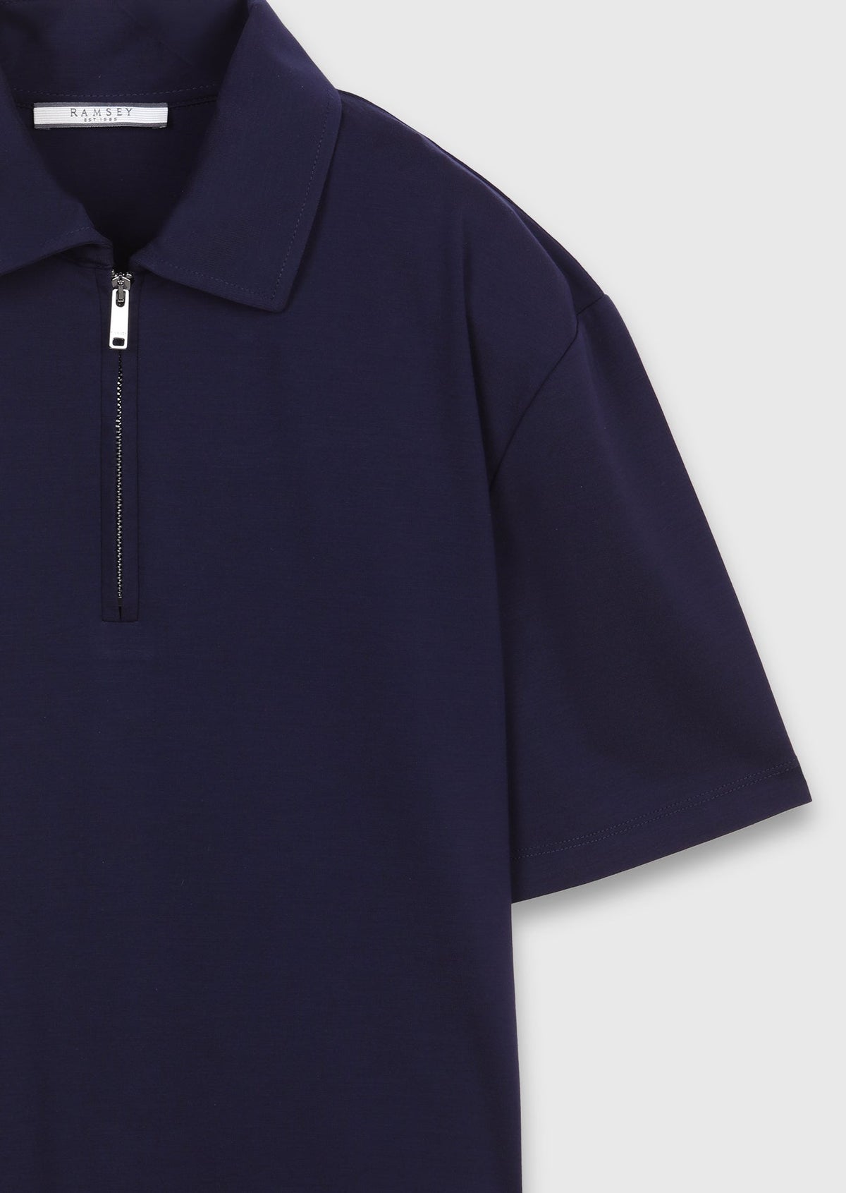 Ramsey Marineblaues schlichtes T-Shirt