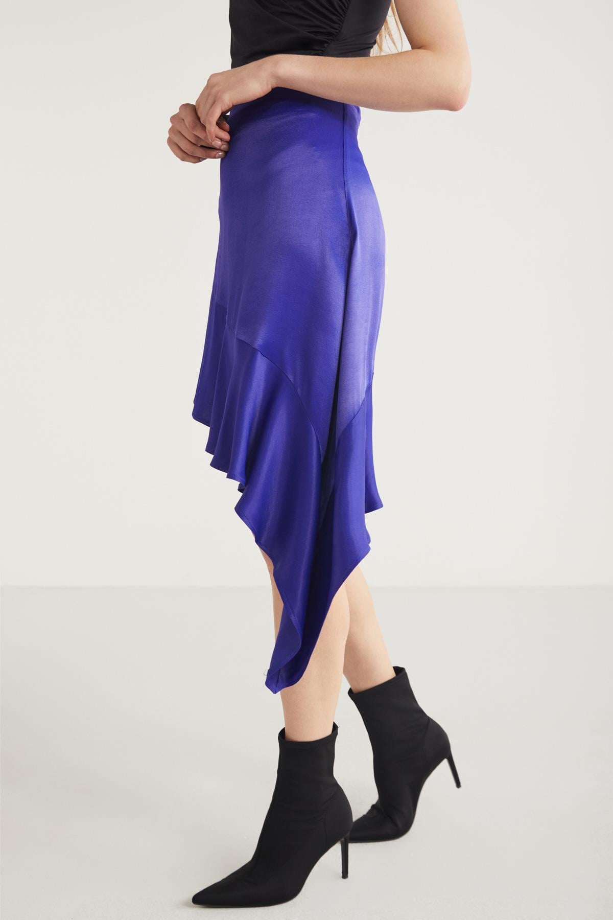 ETHIQUET NELLIE Damen Asymmetrischer Satinrock Violett