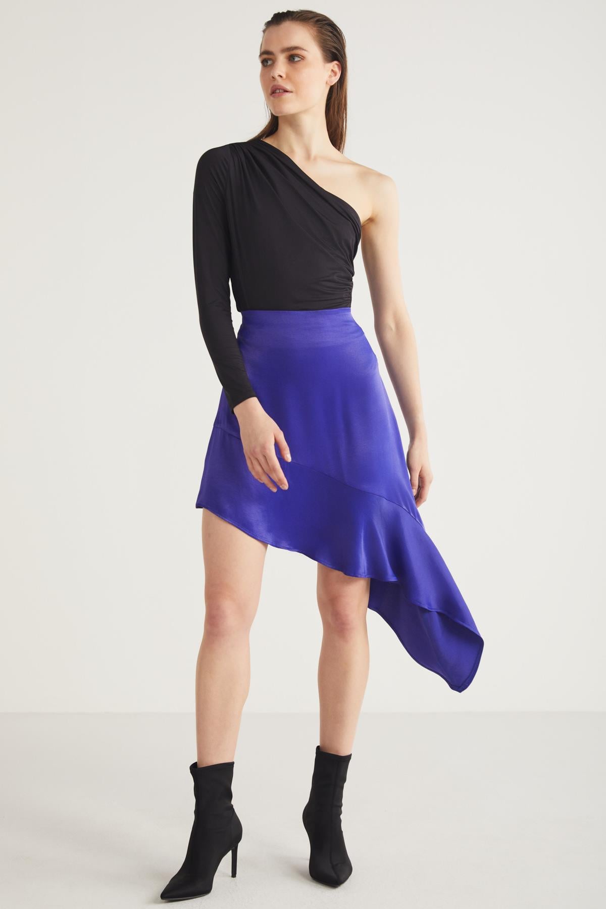 ETHIQUET NELLIE Damen Asymmetrischer Satinrock Violett
