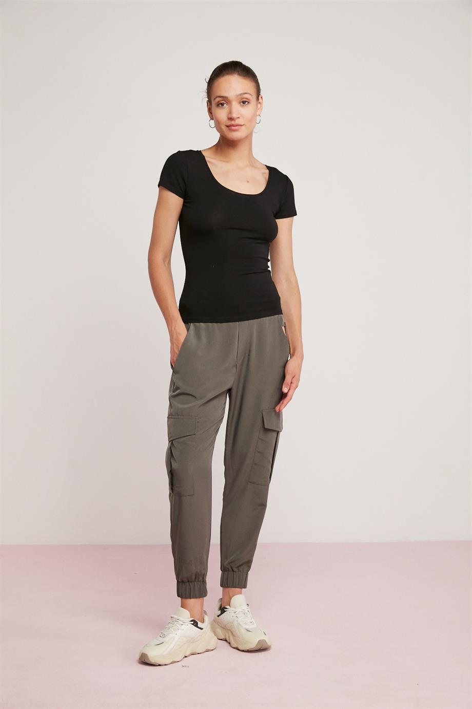 ETHIQUET NIXIE Strick Regular Body Schwarz-Weiss