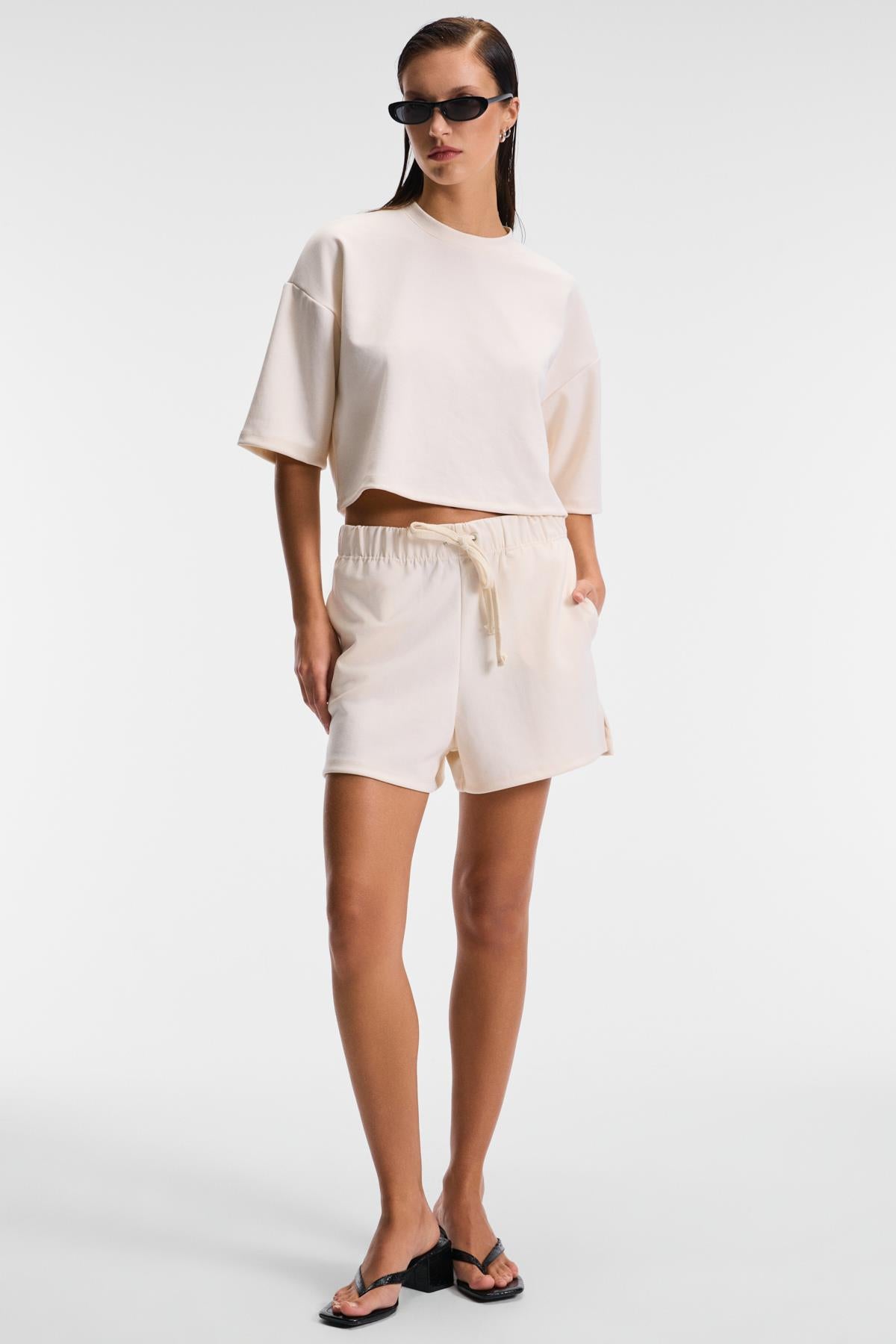 ETHIQUET NUA Damen Stretch Komfort Shorts Beige