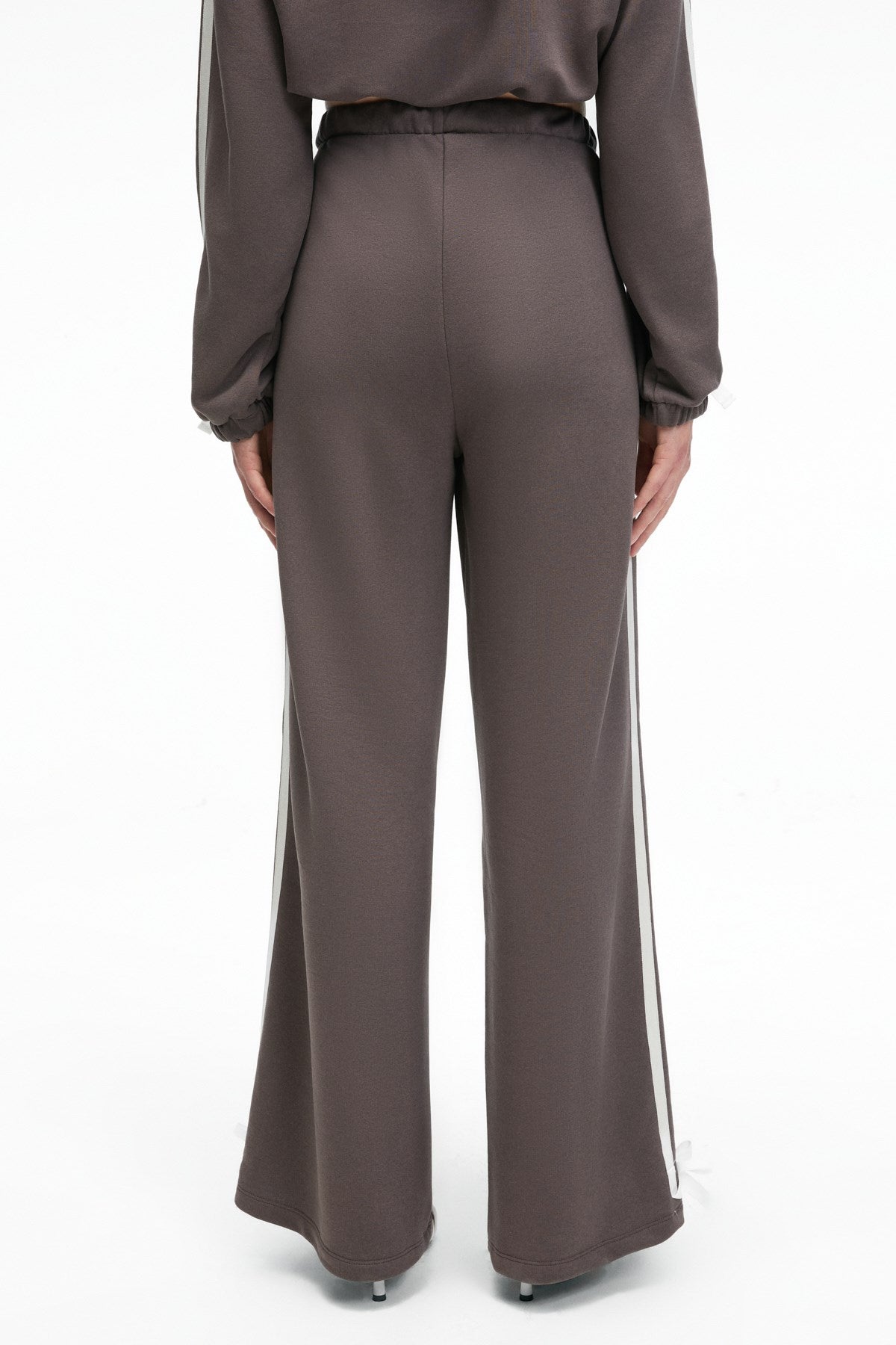 ETHIQUET NYRELLA Oversize Jogger Seitenstreifen Anthrazit
