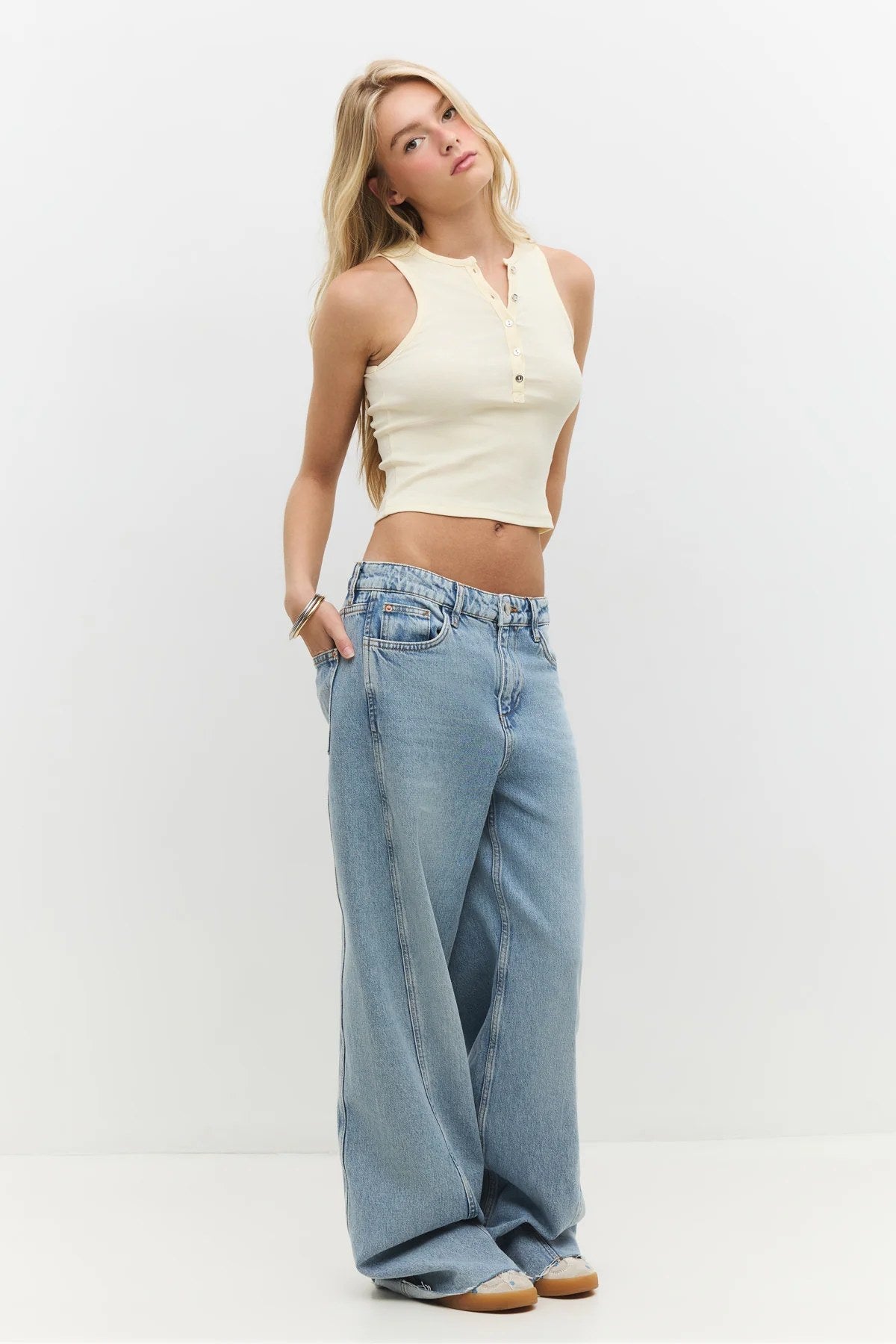 Crop-Top mit Knopfleiste