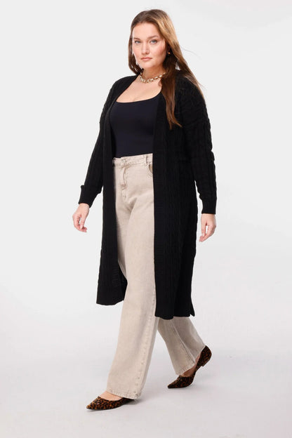 Langer Cardigan mit Strickdetails
