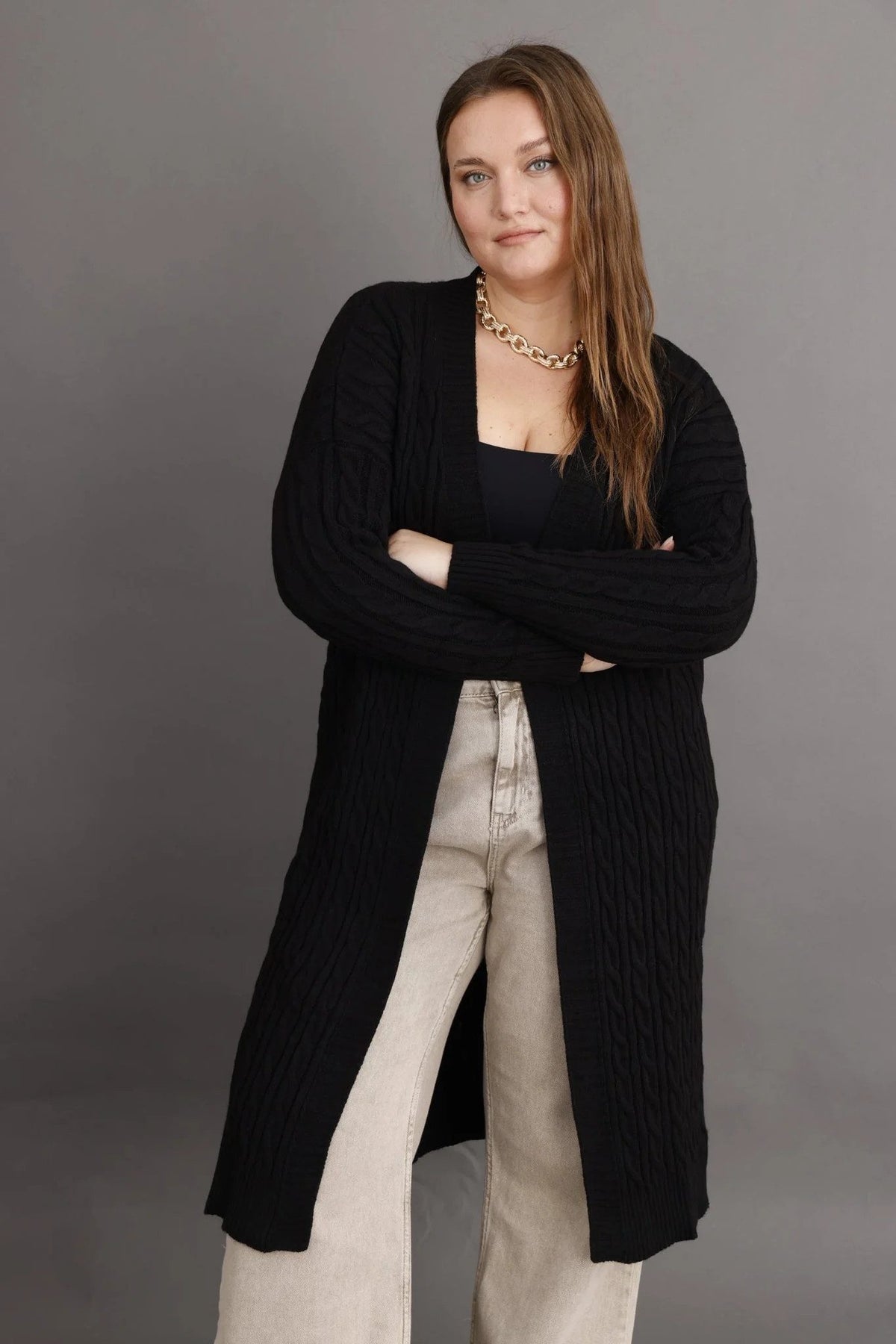 Langer Cardigan mit Strickdetails