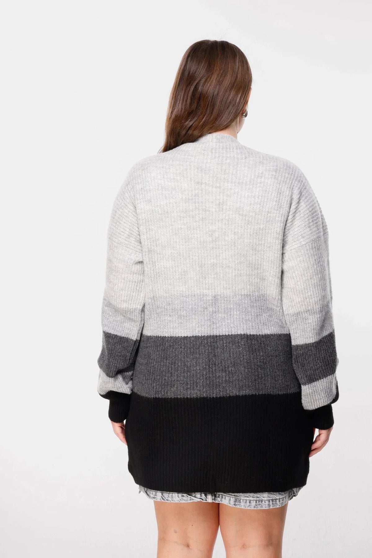 Langer Cardigan mit Strickdetails