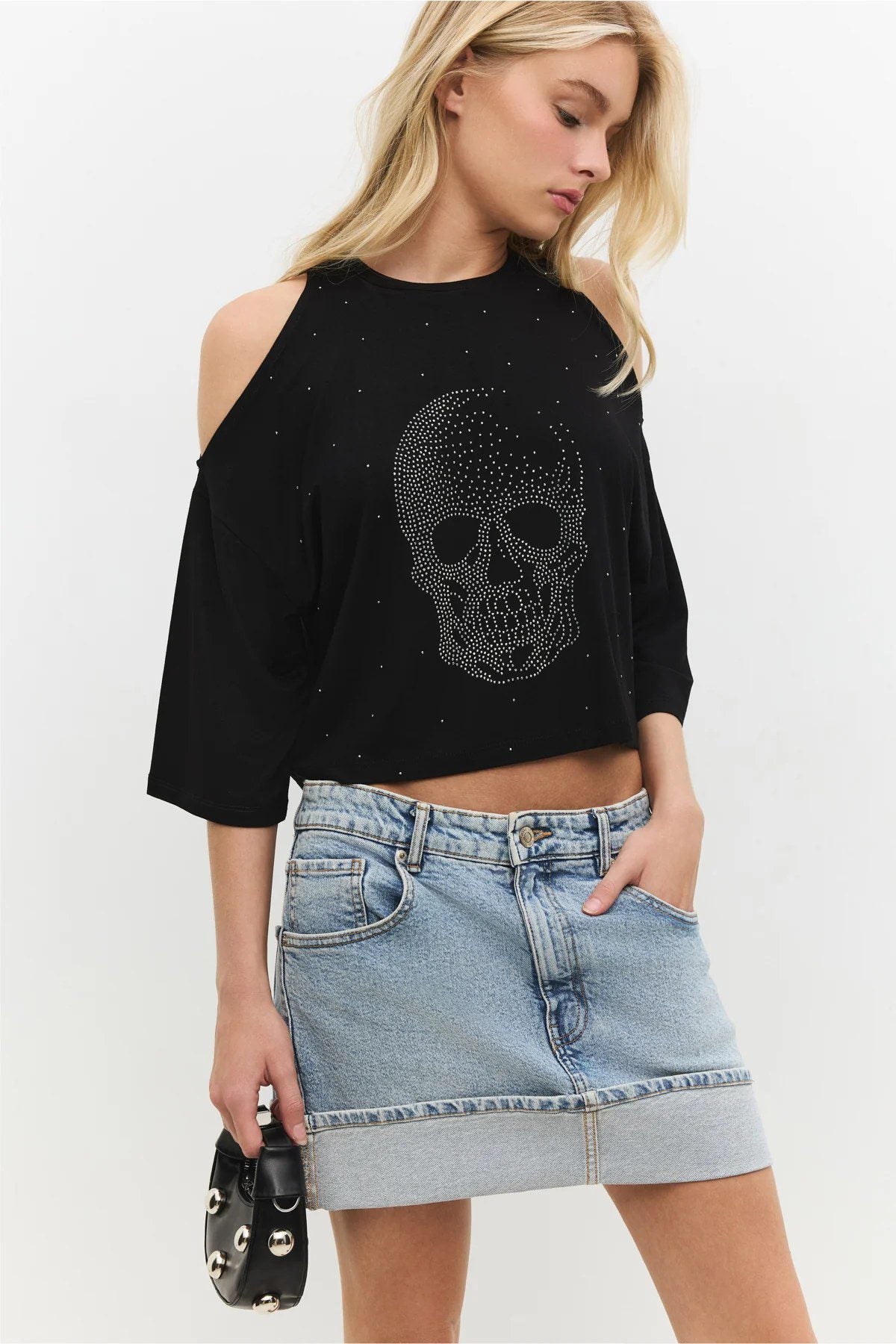 bedrucktes schulterfreies T-Shirt