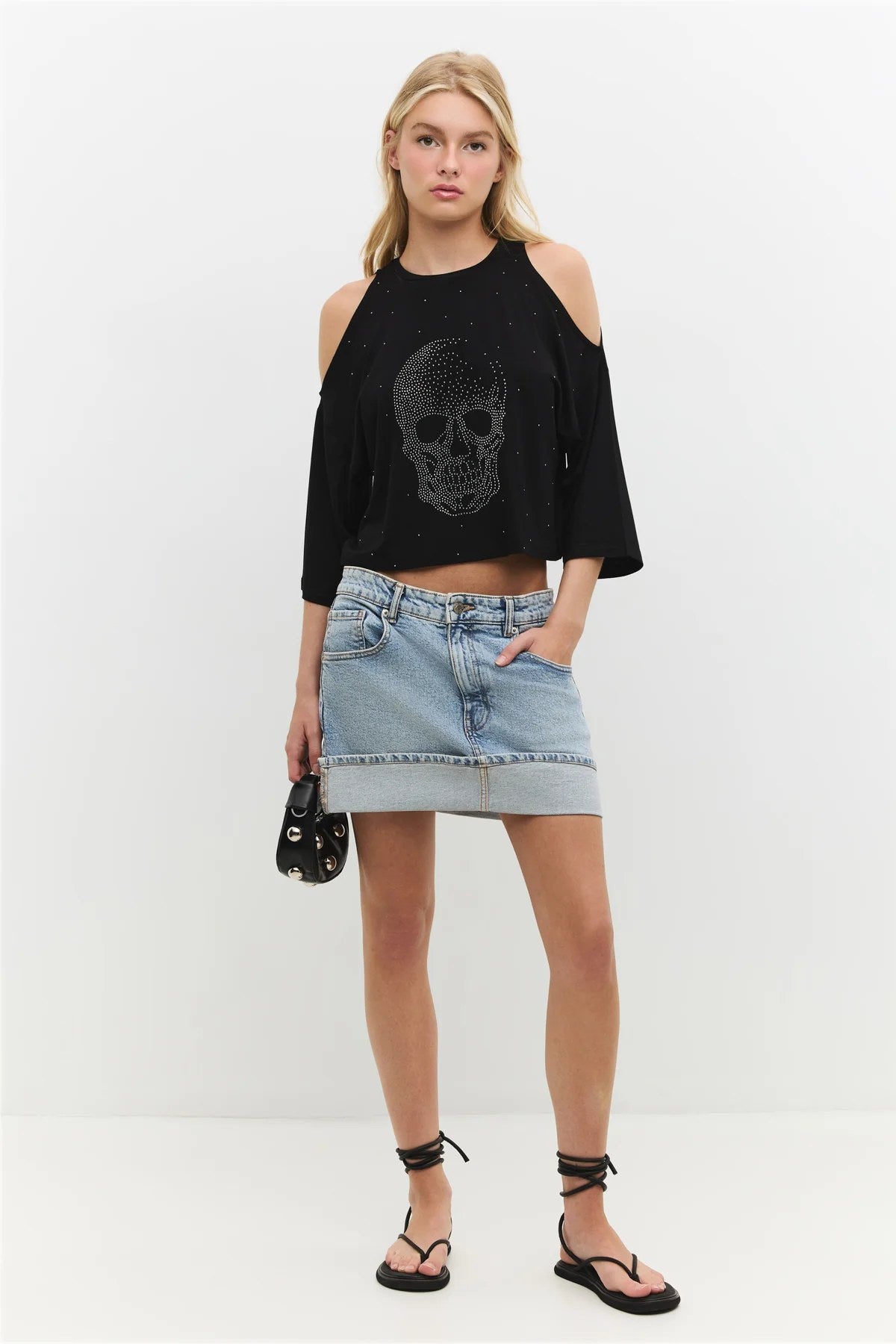 bedrucktes schulterfreies T-Shirt