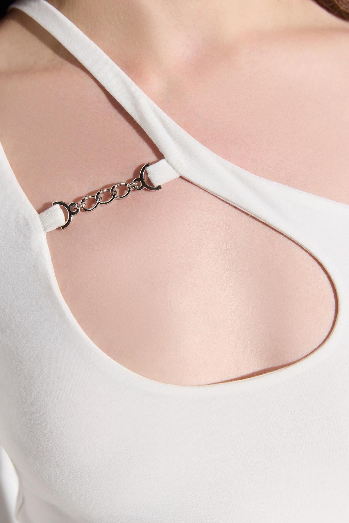 Bluse mit Schulter- und Brustausschnitt