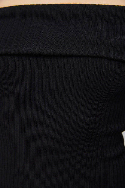 Schulterfreie, langärmelige Bluse