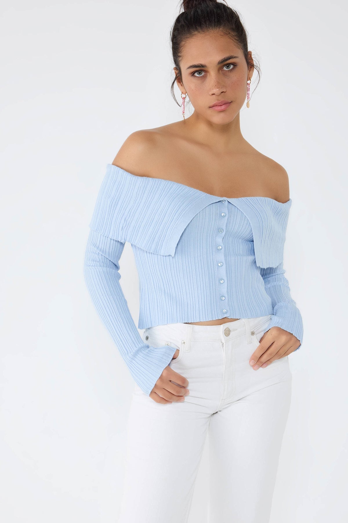 Strickpullover mit Knopfdetails