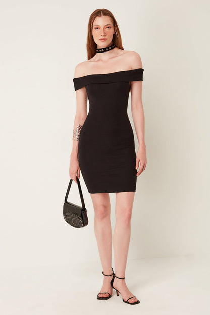 schulterfreies Minikleid
