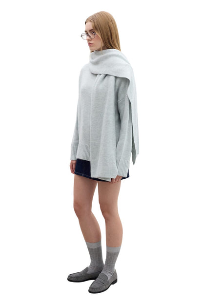 ÜBERGRÖSSERTER, WEICHER PULLOVER, BLAU