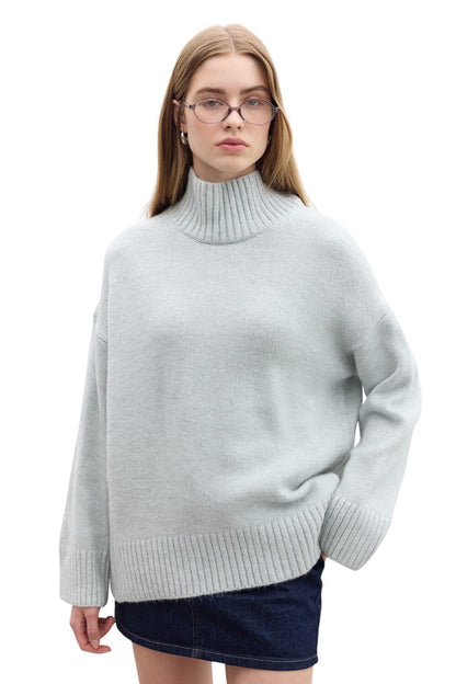 ÜBERGRÖSSERTER, WEICHER PULLOVER, BLAU