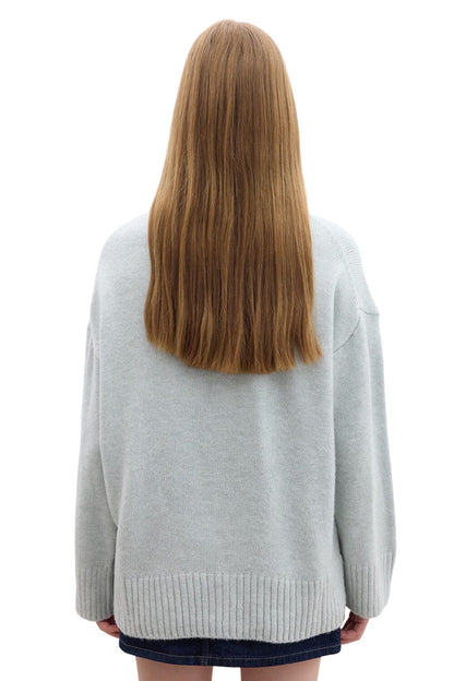 ÜBERGRÖSSERTER, WEICHER PULLOVER, BLAU