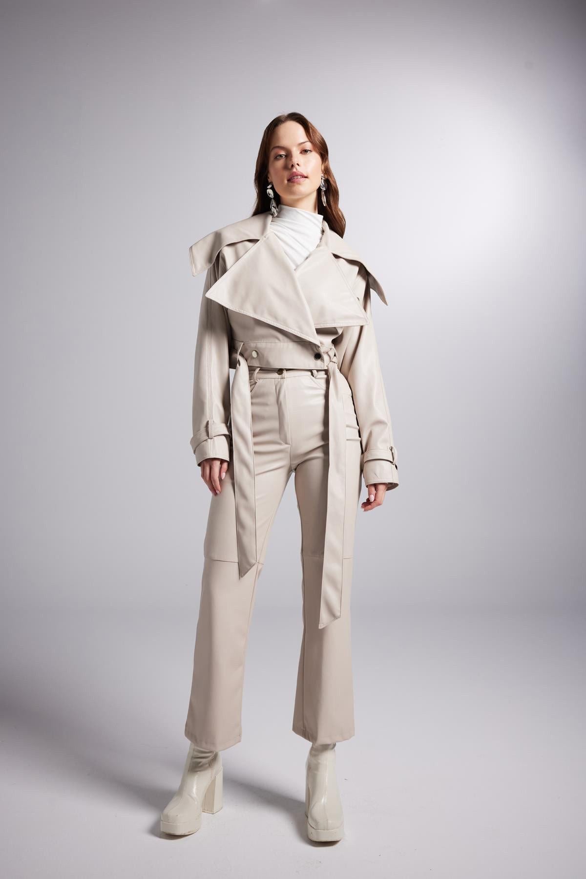 Neeko Veloursjacke mit Gürtel