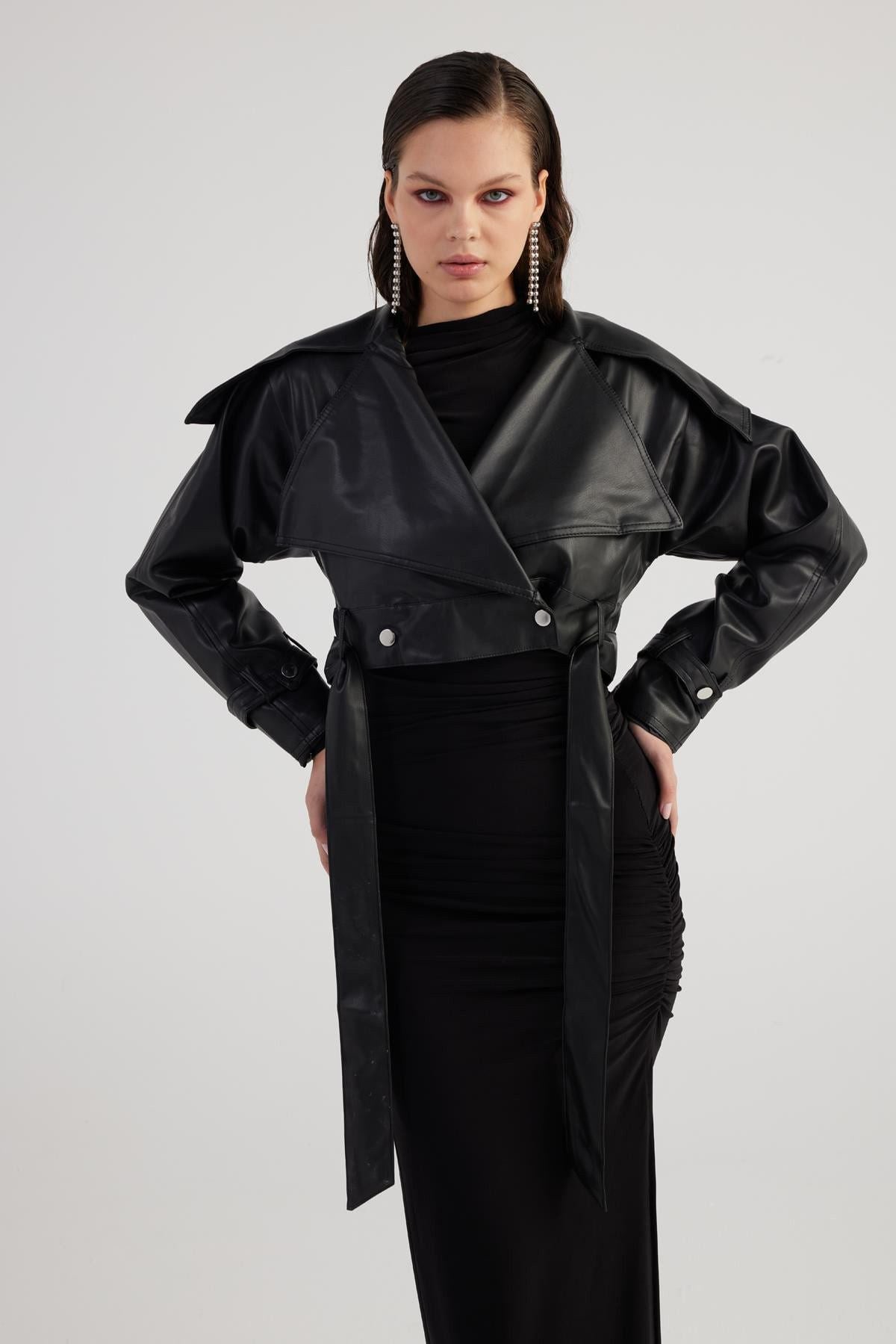 Neeko Veloursjacke mit Gürtel
