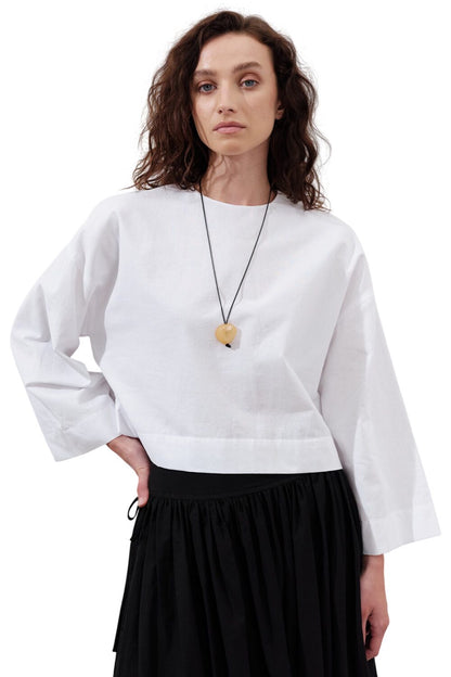 Schwarze, kurze Baumwollbluse mit langen Ärmeln
