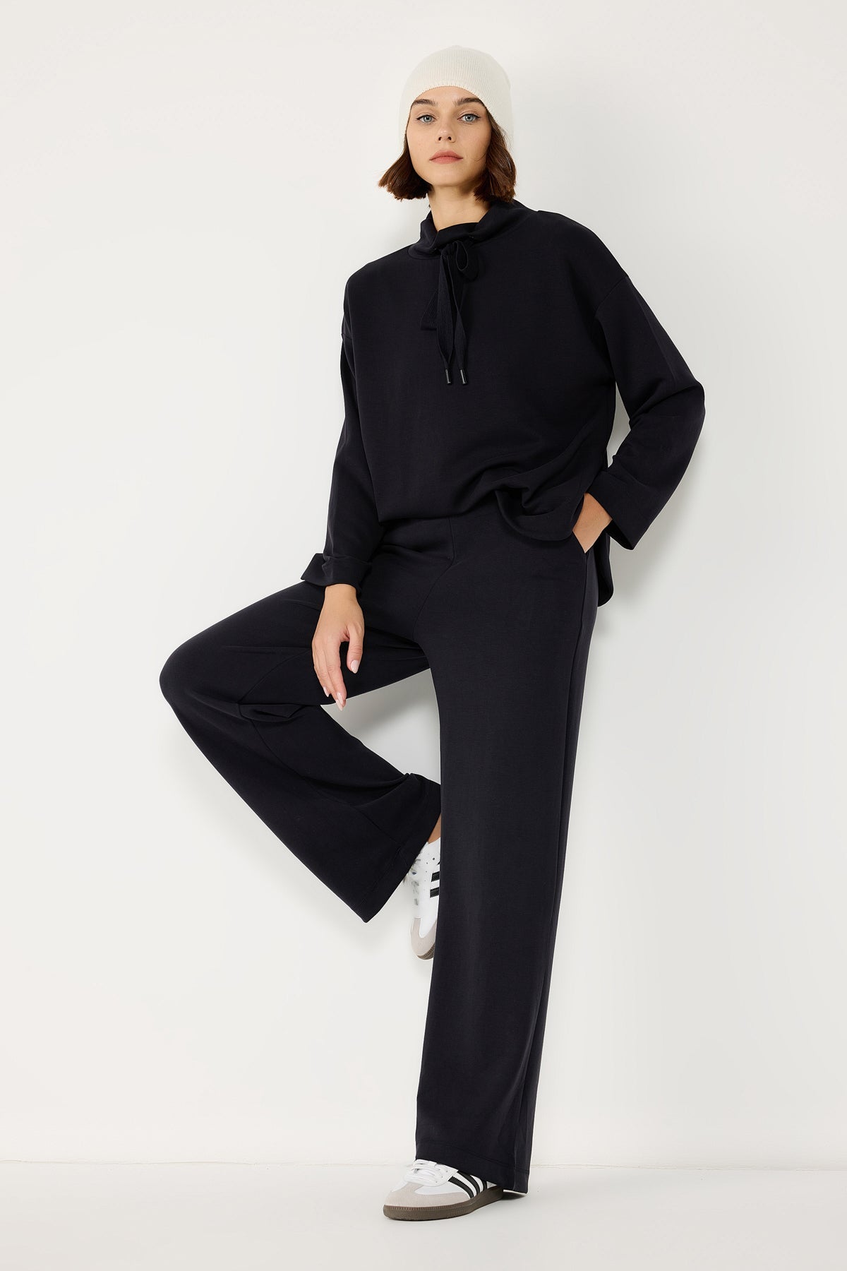 Baumwollhose mit weitem Bein