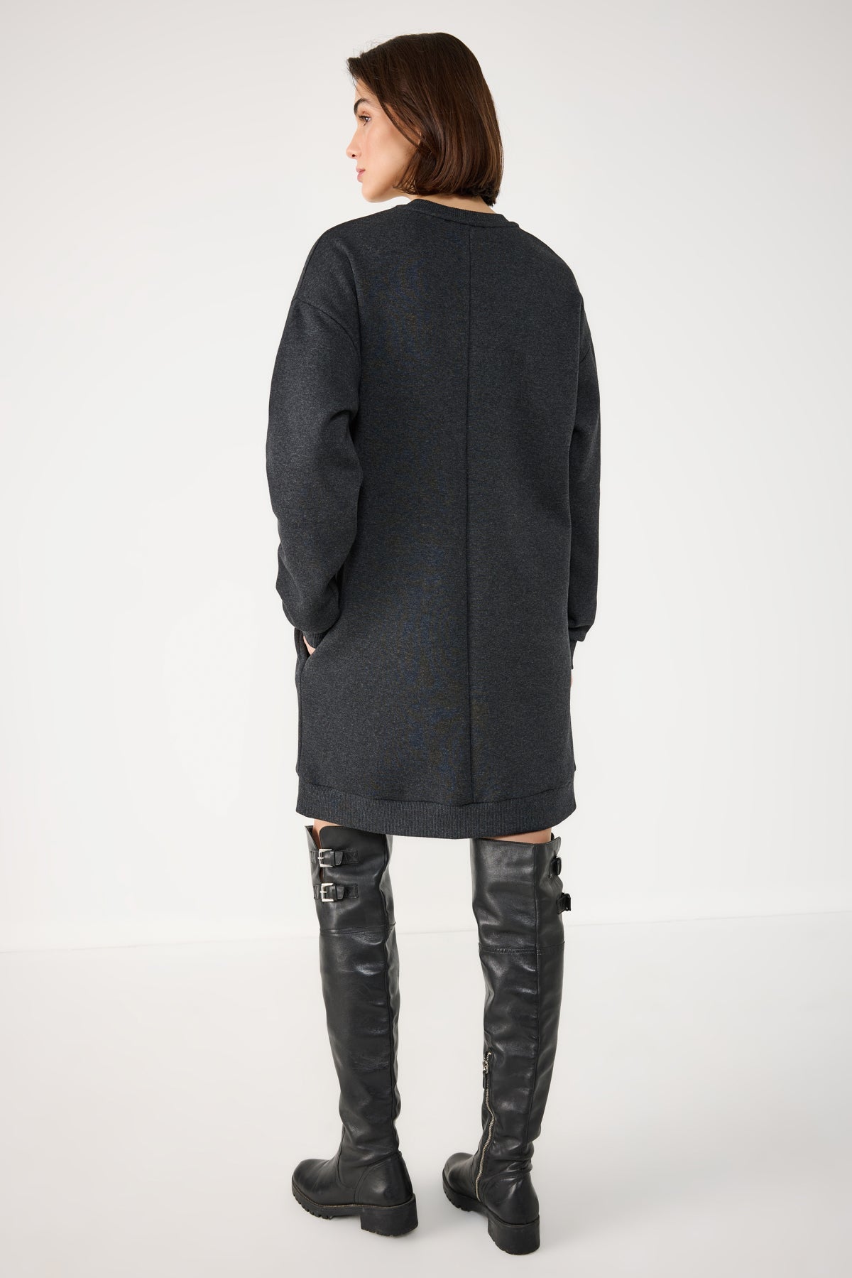Sweatshirtkleid mit Rundhalsausschnitt