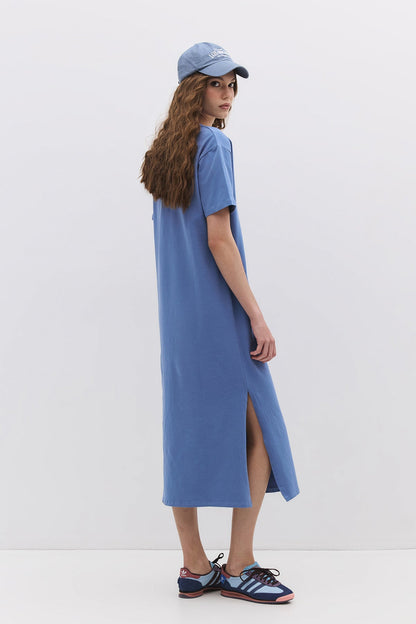 Basic-Kleid aus Baumwolle mit V-Ausschnitt und Schlitz