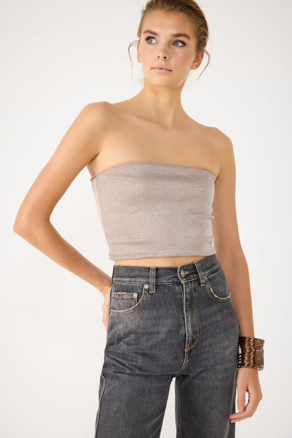 Glänzendes, trägerloses Crop-Top aus Stoff