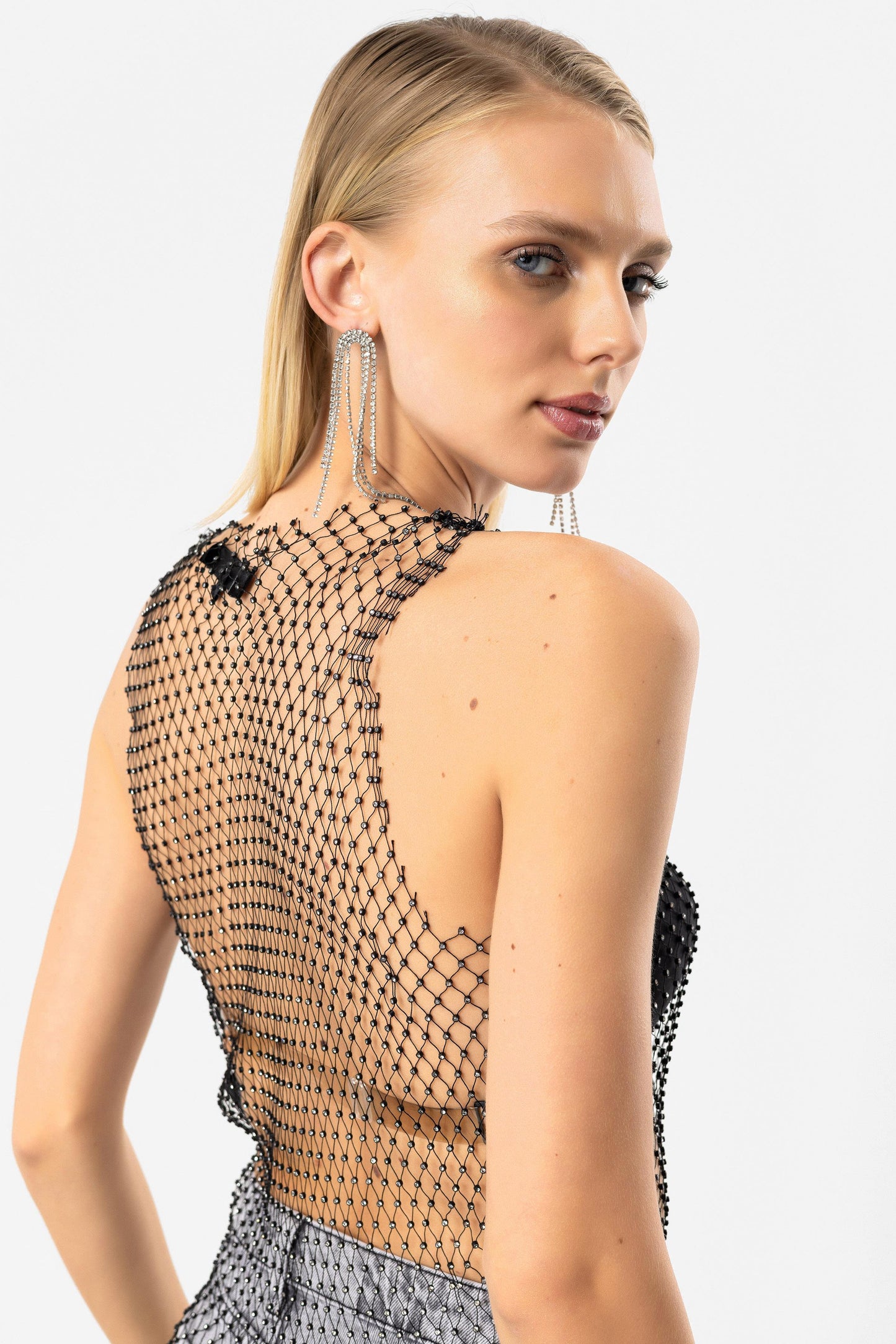 Bluse mit funkelnden Steinen