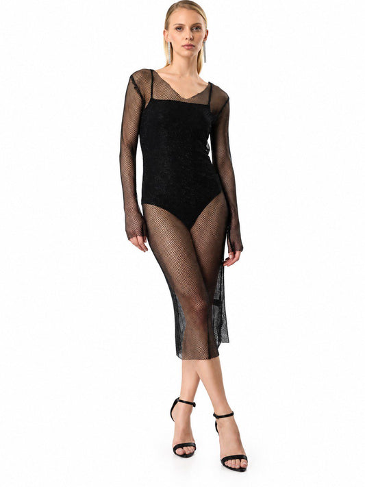 Kleid mit funkelnden Steinen