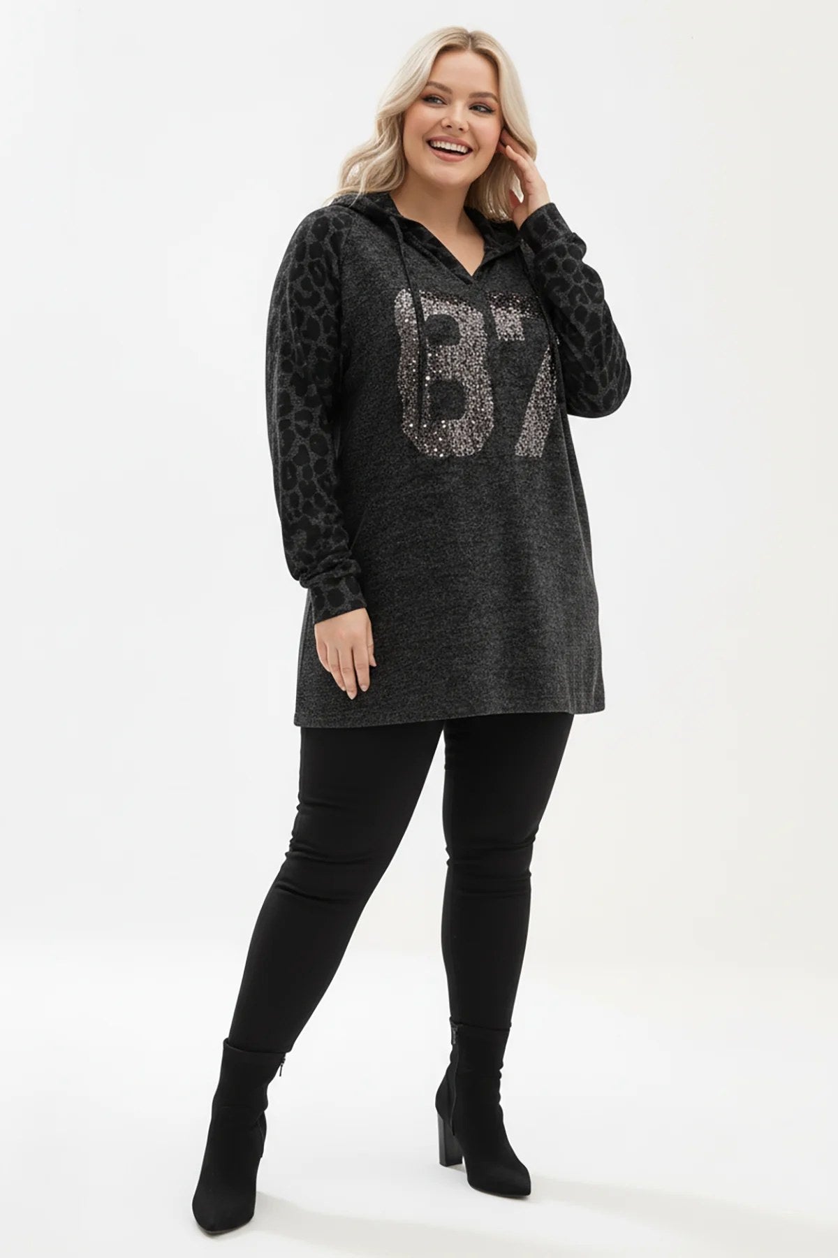 Paillettenbesetzter Kapuzenpullover