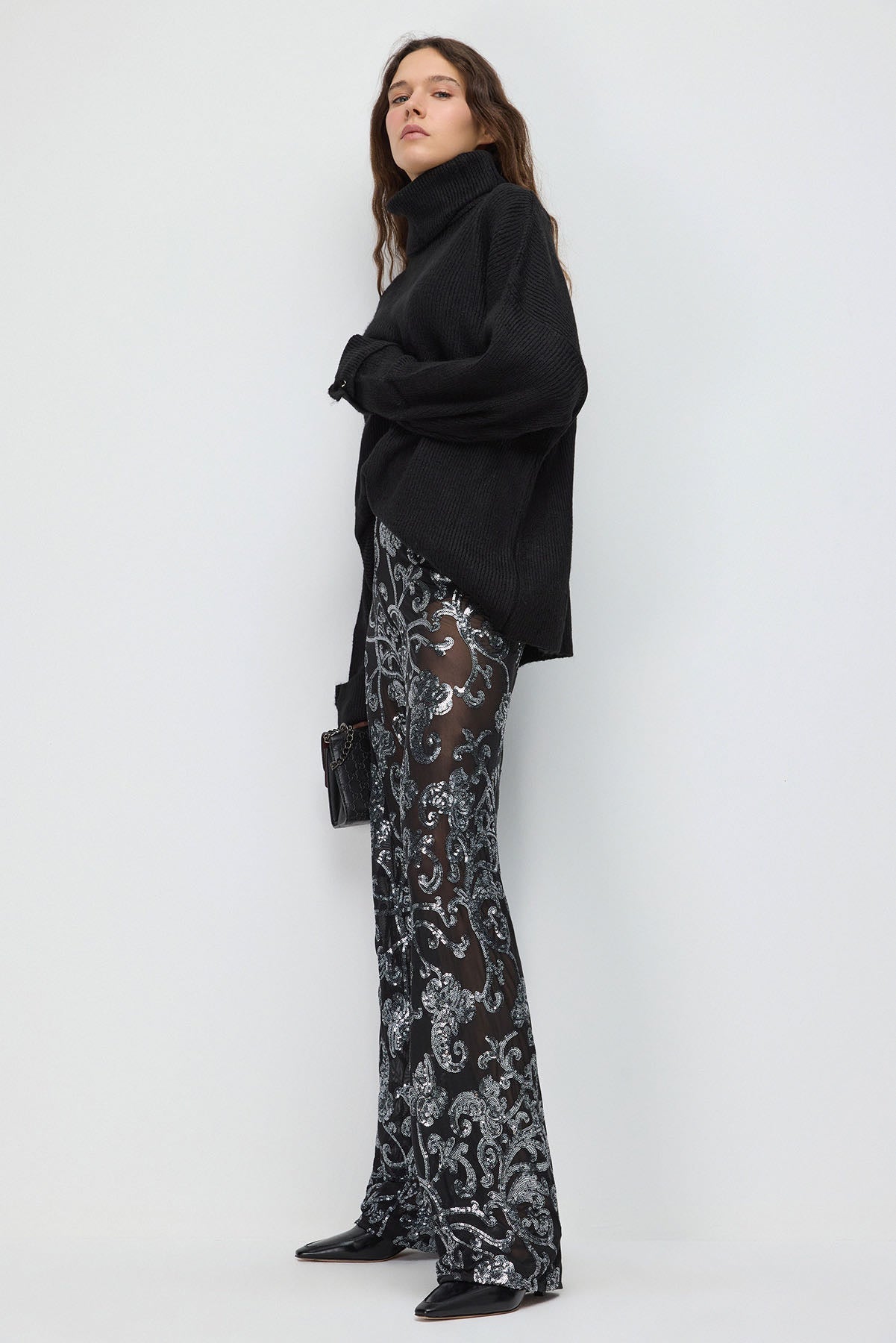Paillettenbesetzte Hose mit weitem Bein