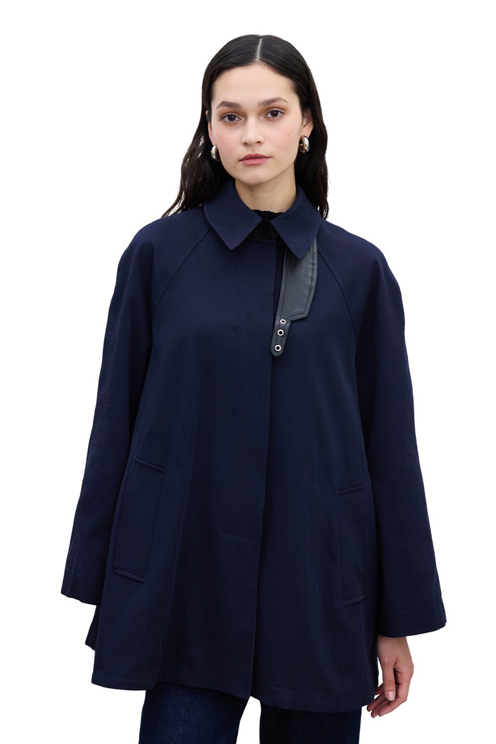 Manuka Trenchcoat mit Cape-Details in Kamel Marineblau