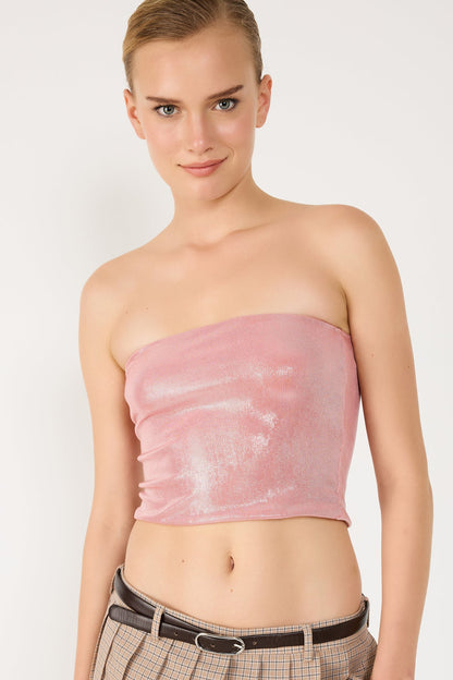 Trägerloses Crop-Top
