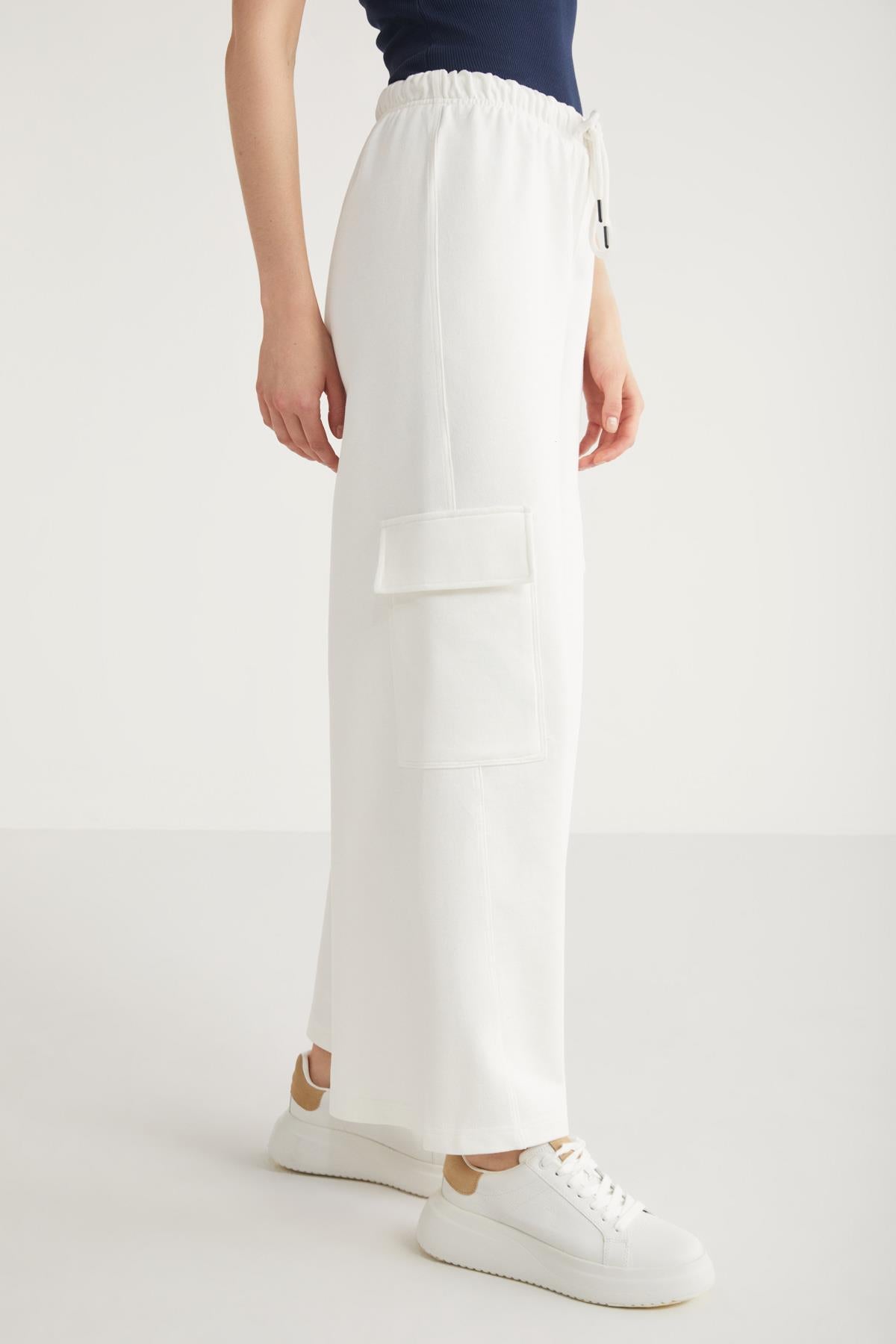 ETHIQUET PHOEBE Strick Schlag-Jogginghose Weiß