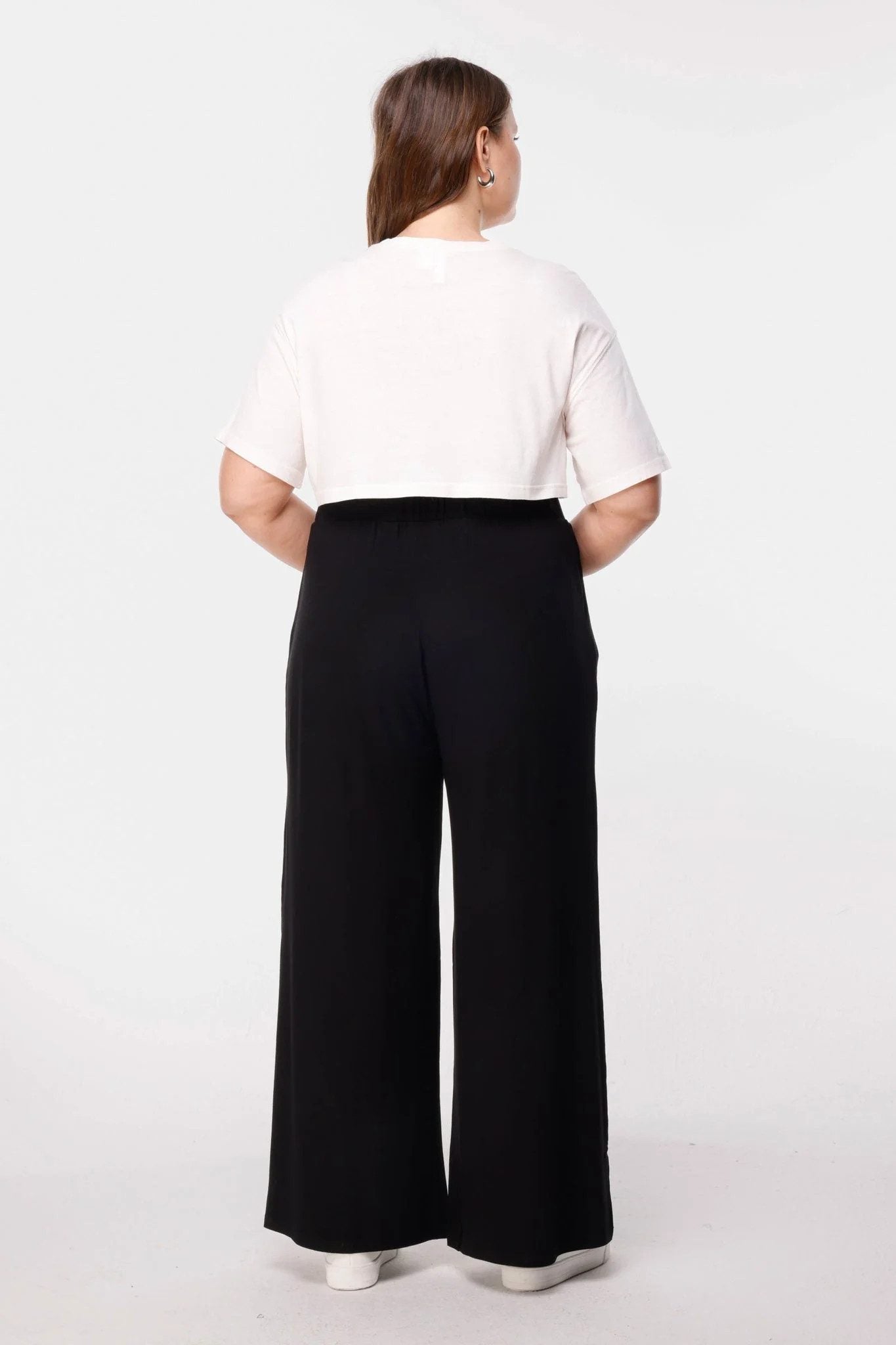 Plissierte Hose mit weitem Bein