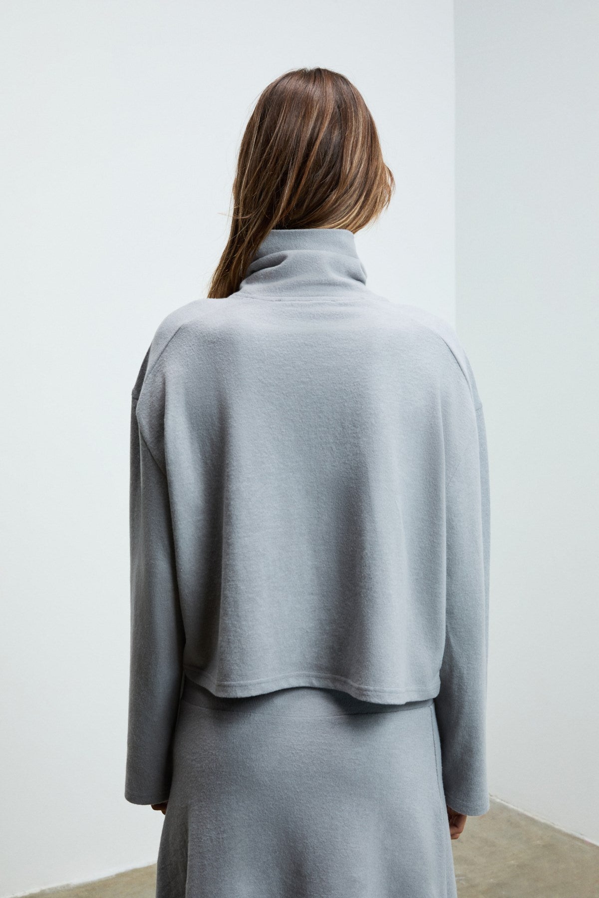 ETHIQUET PLORUNS Damen Rollkragen Sweatshirt Grau