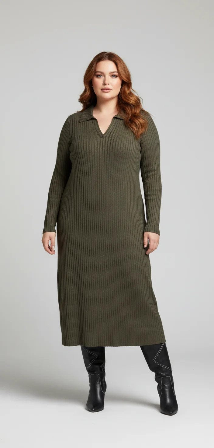 Geripptes Midikleid mit Polokragen