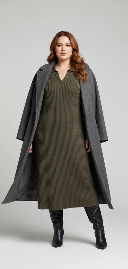 Geripptes Midikleid mit Polokragen