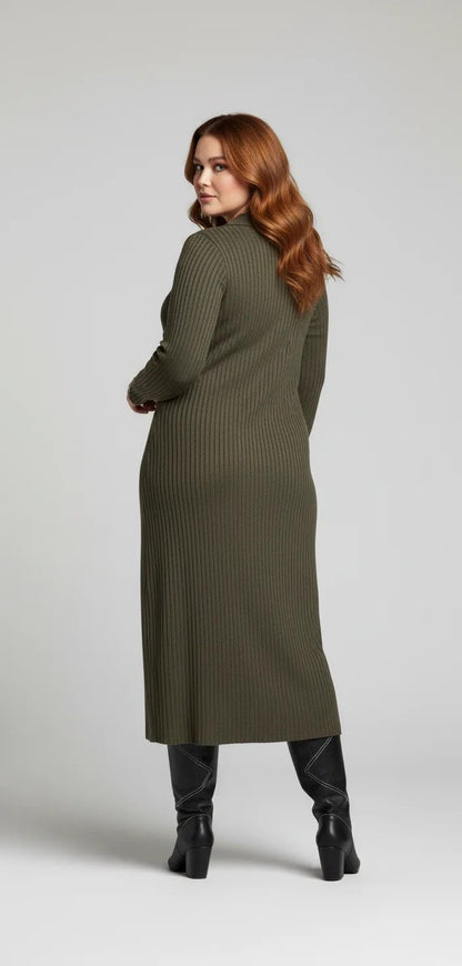 Geripptes Midikleid mit Polokragen