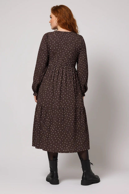 Gepunktetes Midikleid