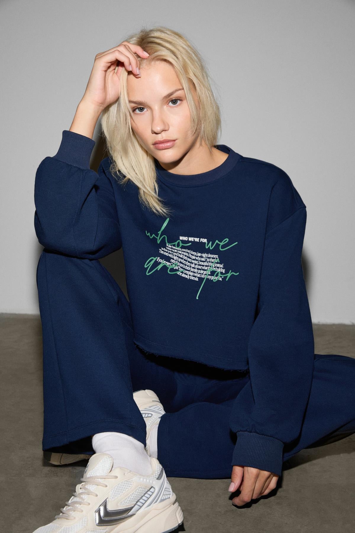 ETHIQUET QERKS Damen Oversize Sweatshirt Marineblau