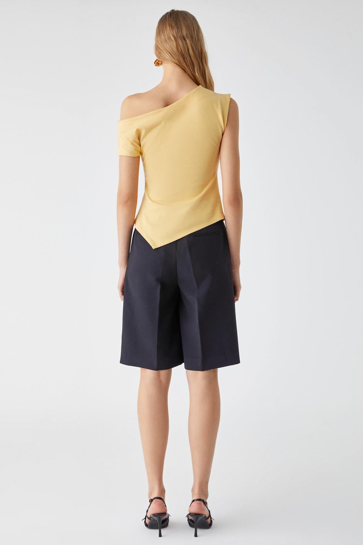 GRIMELANGE REHINGA Damen Asymmetrische Bluse Gelb