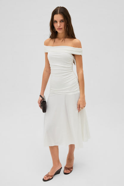 SABLE Off-Shoulder Gerafftes Maxikleid