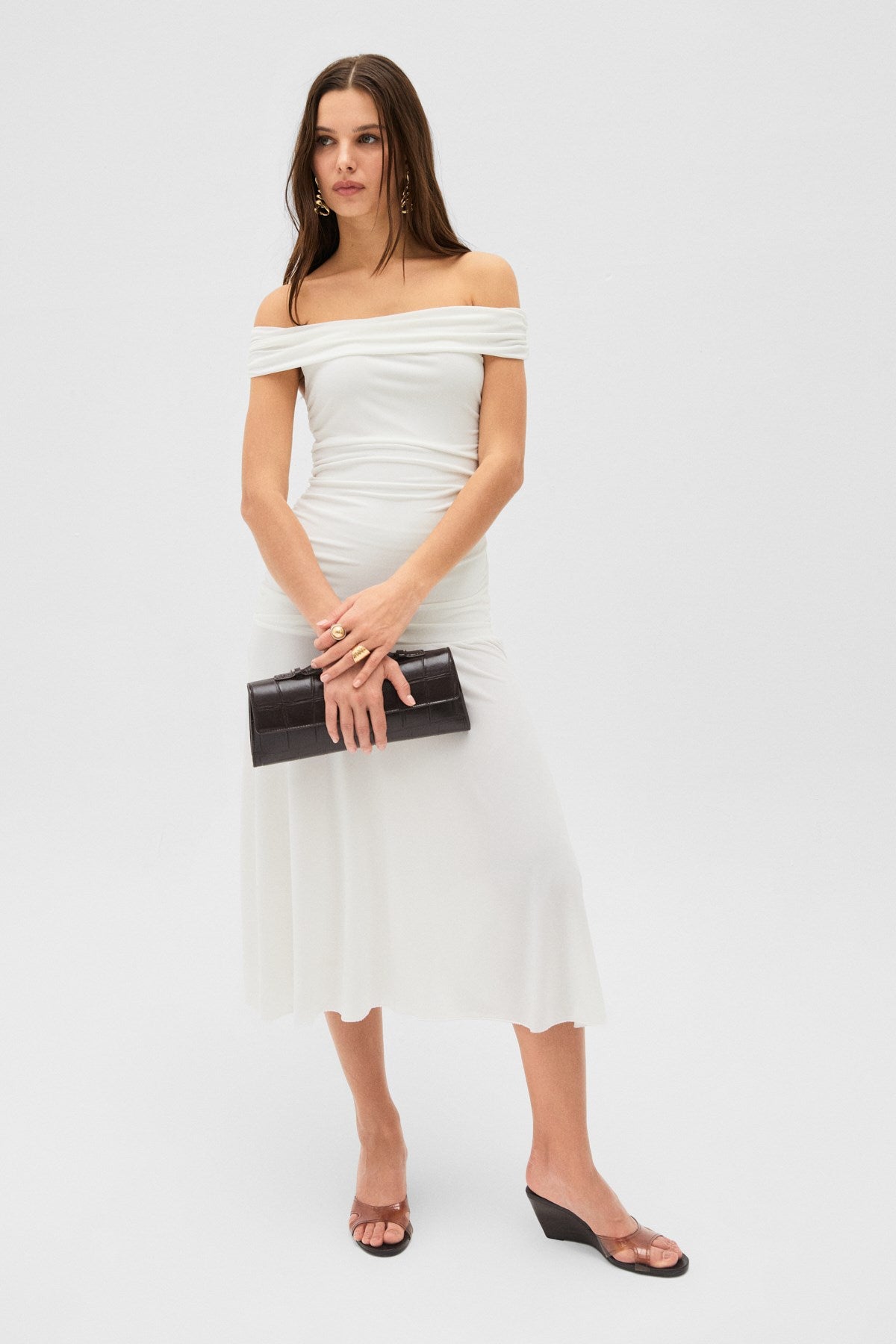 SABLE Off-Shoulder Gerafftes Maxikleid