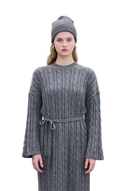 GEFLOCHTENES STRICKKLEID, SCHWARZ