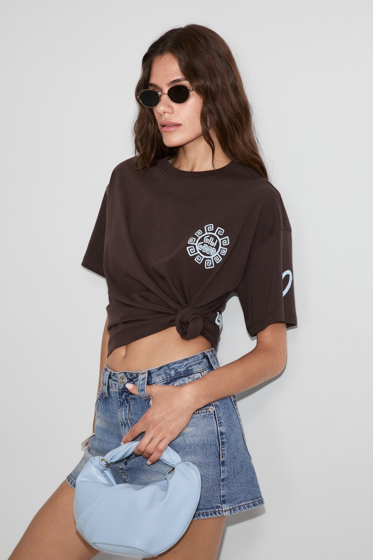 GRIMELANGE Sahara Bio-Baumwoll T-Shirt mit Print Braun