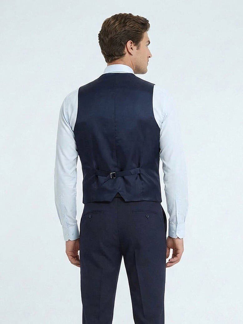 Saks Slim Fit Weste mit Schmetterlingskragen